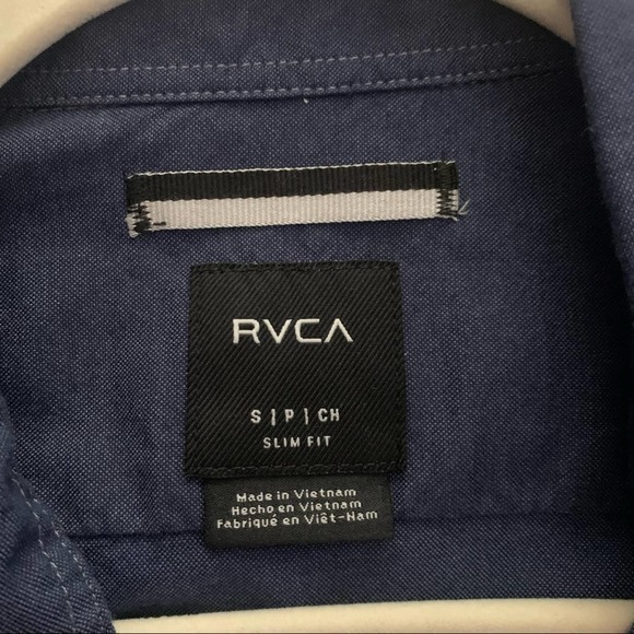 RVCA Blue Ombre Long Sleeve Chambray Button Down Shirt‎ - Picture 6 of 9